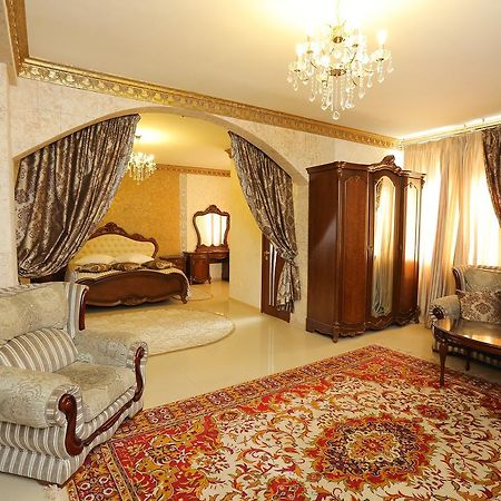 "Zolotoe Runo" Hotel Odessa Eksteriør billede